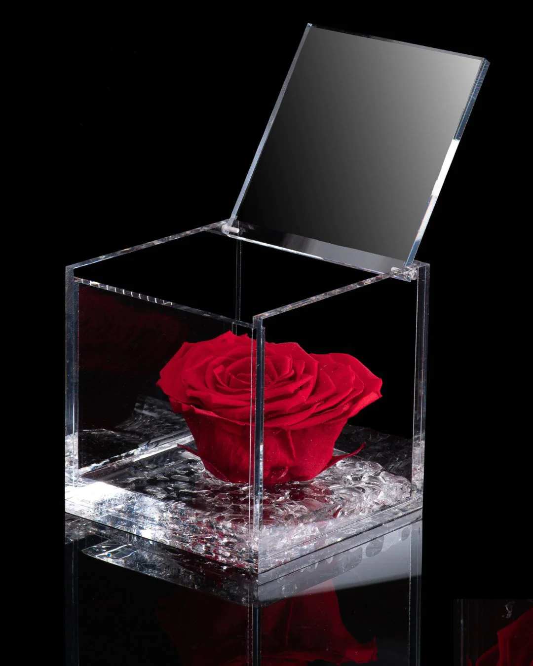 Set Regalo San Valentino rosa rossa stabilizzata cuore più lampada led per rose stabilizzate flowercube Ideafiori 4